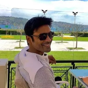 ilovelovedhanush