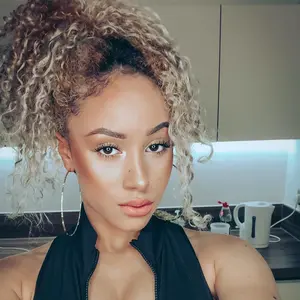 iamnaomijulien