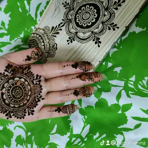 nepalhenna