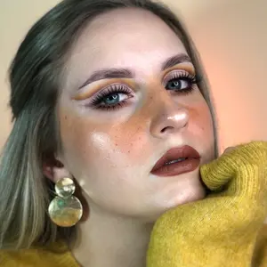 blue_eyes_make_up thumbnail