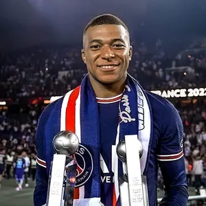 mbappe_090