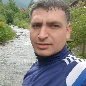 radu.angelescu