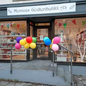 monicas_godteributikk
