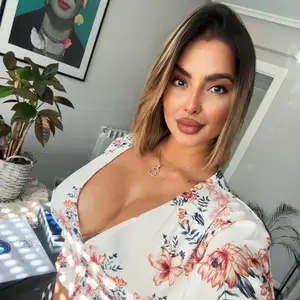 _nicolemenval thumbnail